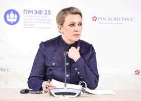 Захарова обратилась к Западу по поводу удара ВСУ по пляжу в Курске