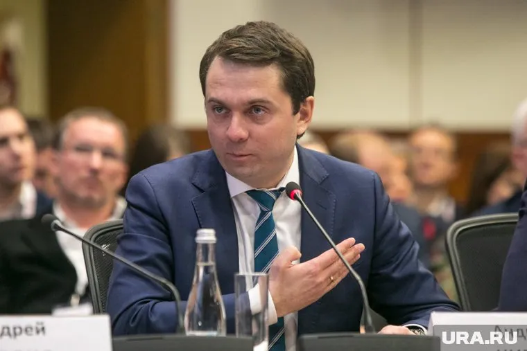 Чибиса ранили ножом во время встречи с жителями