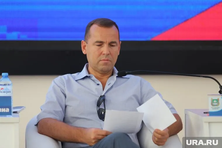 Курганцам предложили задать вопросы Вадиму Шумкову