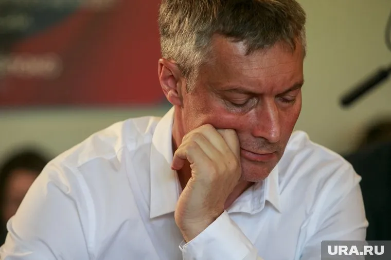 Всю вину за свой неуверенный вид во «Вдуде» Ройзман возложил на журналиста