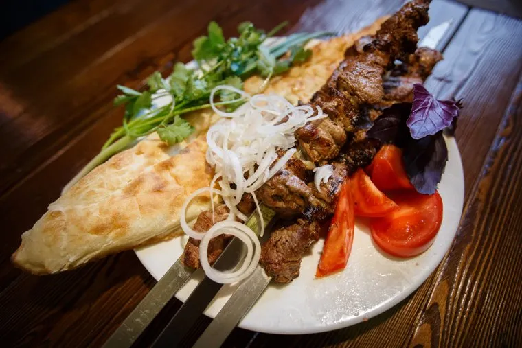 Приготовление шашлыков. Екатеринбург