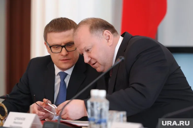 Алексей Текслер (слева) согласует с администрацией президента свое выдвижение на выборах губернатора
