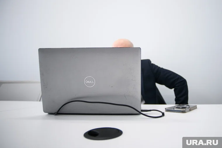 Офисные профессии лидируют в округе по зарплатам