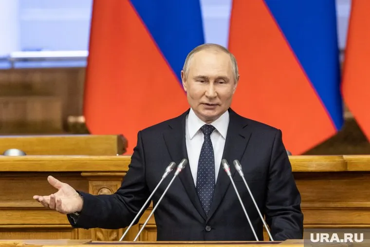 США хочет, чтобы все страны подчинялись им, считает Владимир Путин