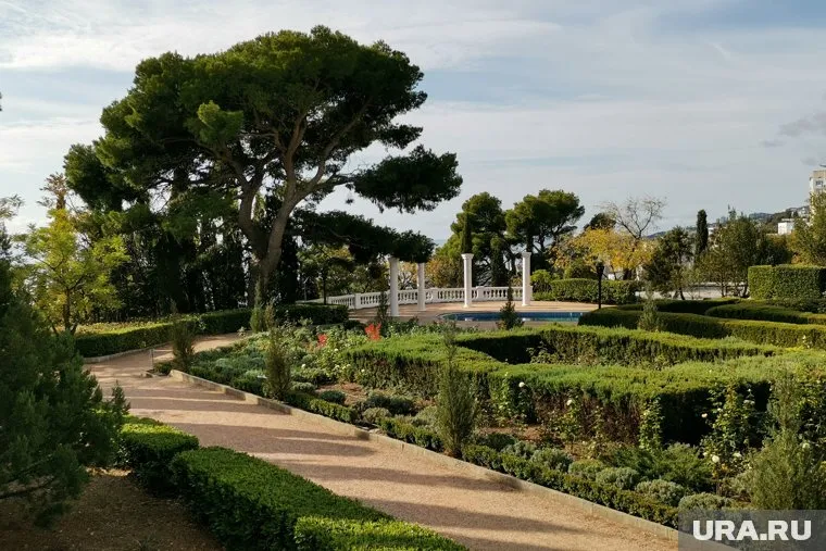 В Нижнетуринском округе два парка обработают против клещей