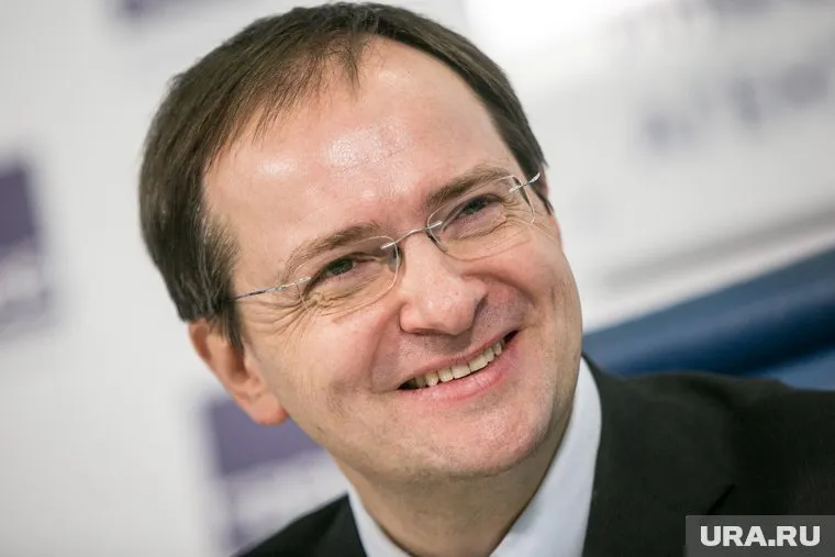 Владимир Мединский высказал свое отношение к происходящему вокруг российского рэпа