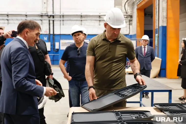 Полпред президента в УрФО Артем Жога работает в Кургане