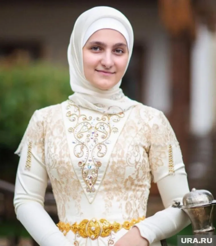Айшат Кадырову наградили за вклад в защиту конституционных прав граждан