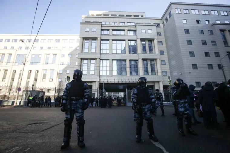 Работа силовиков возле Мосгорсуда. Необр