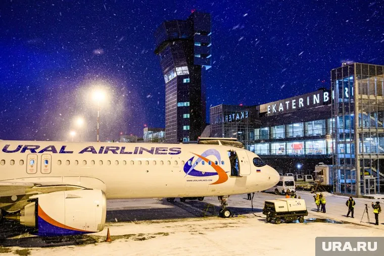В октябре был задержан каждый второй рейс «Уральских авиалиний»