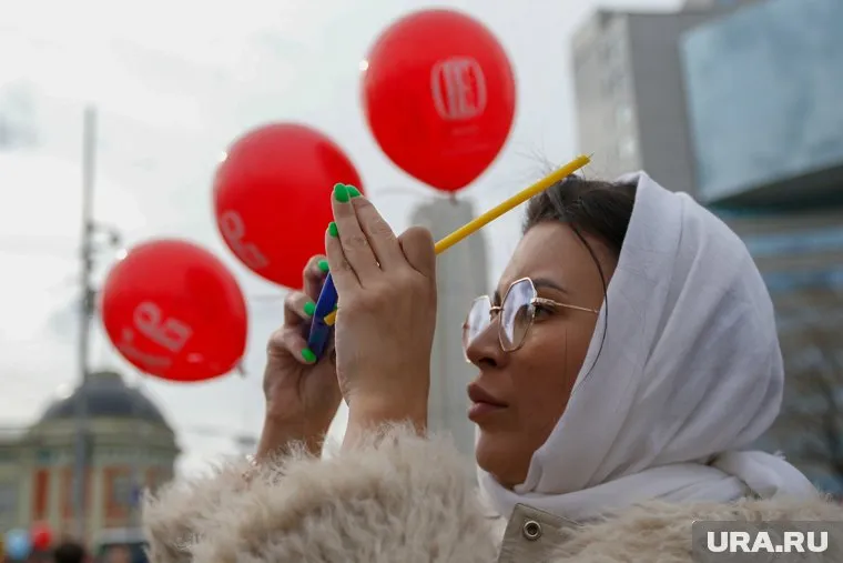 Ставший уже ежегодным крестный ход объединяет зауральцев (архивное фото)