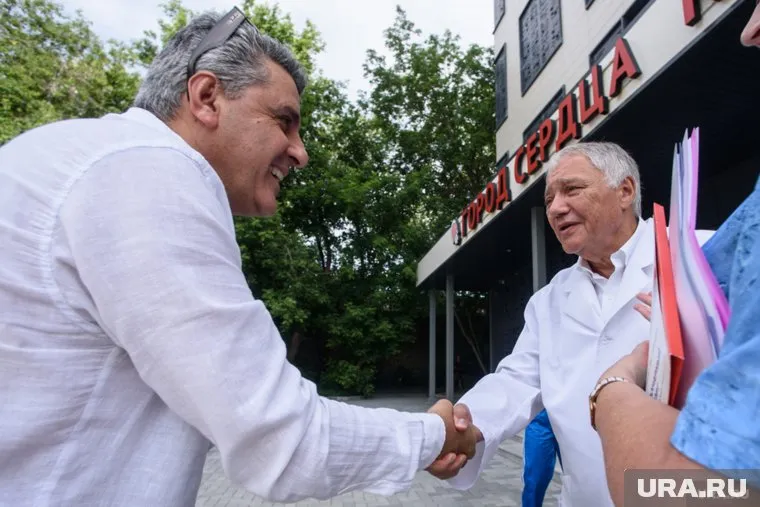 Ян Габинский рассказал Хусаму Азаму о технологии коронарного паспорта человека