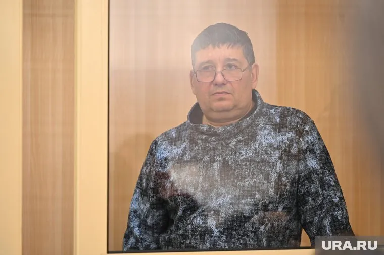 Экс-начальника ИК-37 Илью Асламова обвиняют в получении взятки