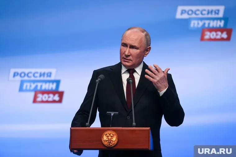 Ранее Владимир Путин предложил Киеву вывести войска из новых территорий России