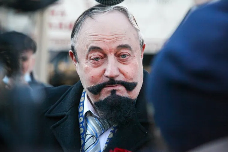 Прощание с народным артистом СССР Арменом Джигарханяном в Московском драматическом театре. Москва