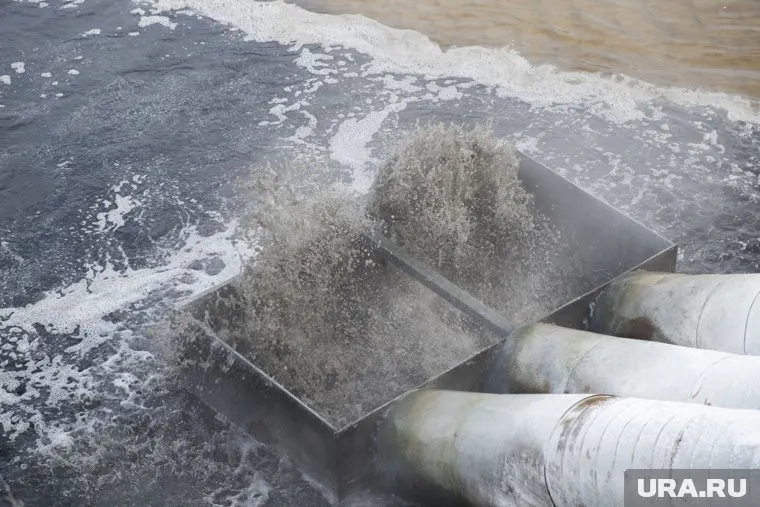 Предварительно установлены виновники загрязнения воды в Каме промстоками