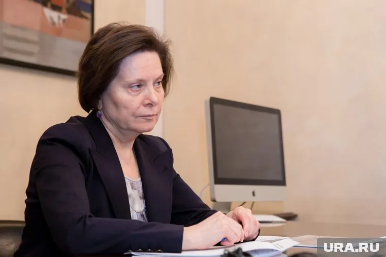 Наталья Комарова традиционно обзванивает избранных глав и депутатов