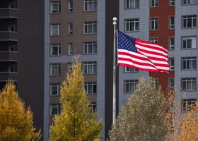 Чиновники Трампа в страхе бегут на военные базы после жестокого убийства