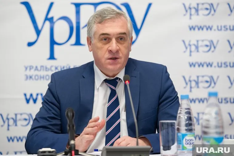 ЛГБТ-скандал в вузе Якова Силина случился в начале осени