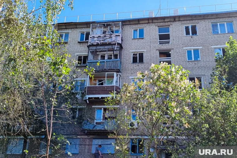 В Туле дрон упал во двор многоквартирного дома, повредив остекления в квартирах