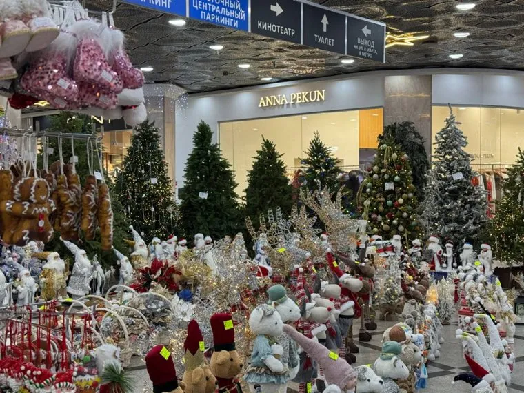 "Гринвич" закупил украшений для Нового года на миллионы рублей