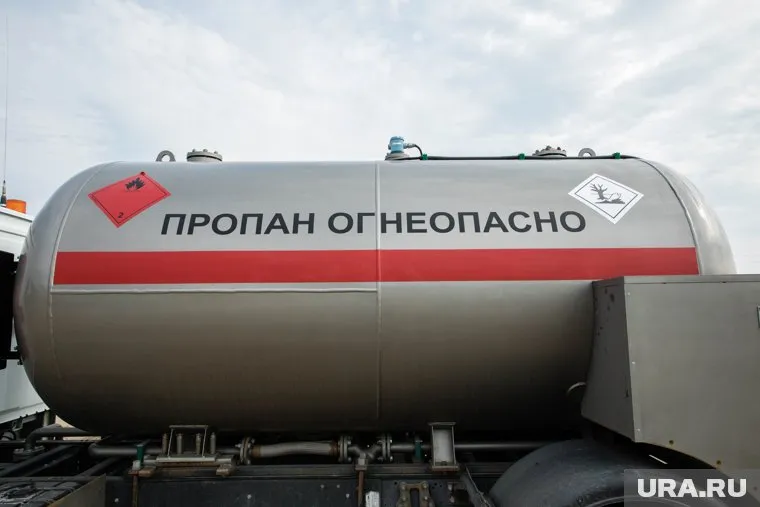 Алжир пригрозил разорвать контракт на поставки газа Испании