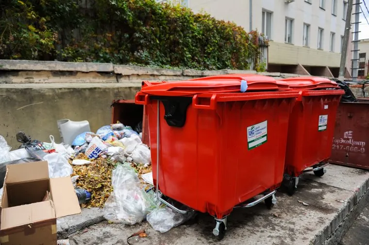 Мусорные контейнеры ЦКС. Челябинск, мусор, мусорные контейнеры, цкс