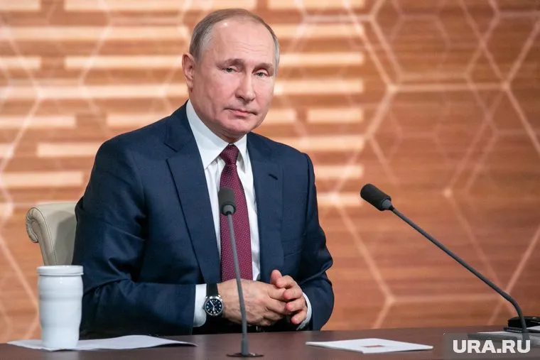 Владимир Путин внес изменения в закон об увековечивании победы в Великой отечественной войне