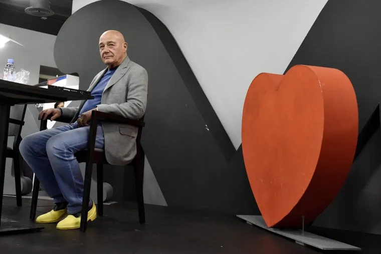 Встреча с Владимиром Познером в книжном магазине "Москва", сердце, познер владимир