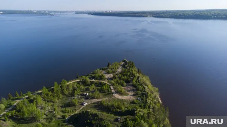 На территории отеля будет выход к реке