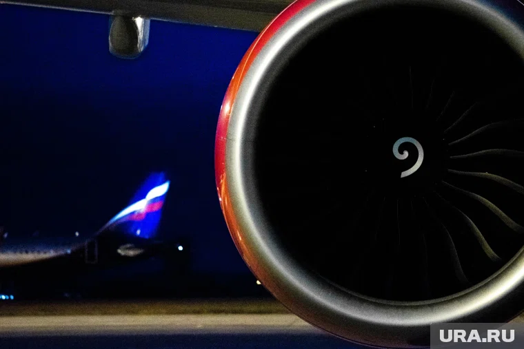 В ночь на 17 октября с ограничениями в работе столкнулись аэропорты сразу нескольких городов