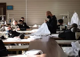 В тюрьмах Беларуси отбывают срок сотни россиян