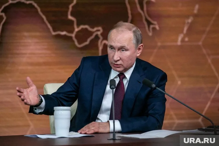 Владимир Путин поддерживает обсуждение Конституции