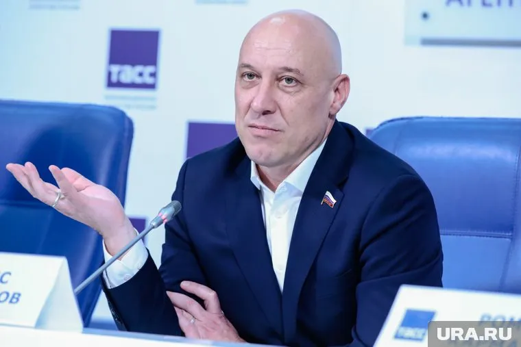 СБУ объявила в розыск Дениса Майданова