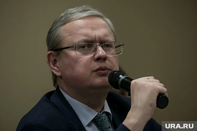 Делягин считает, что в РФ необходимо вернуть прежний пенсионный возраст