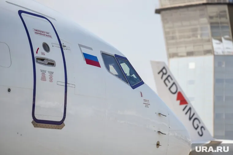 Авиакомпания предлагает пассажирам обменять билет на другой