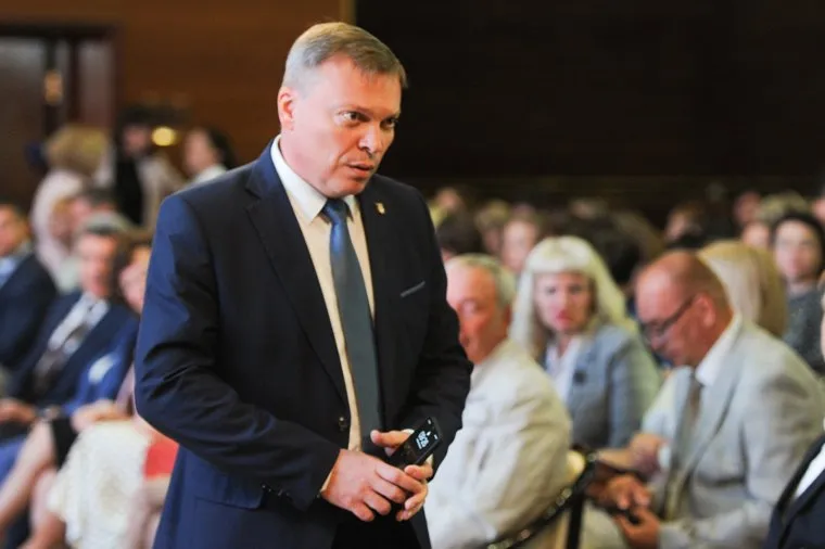 Алексей Текслер на пленарном заседании Южно-Уральского педагогического собрания. Челябинск 