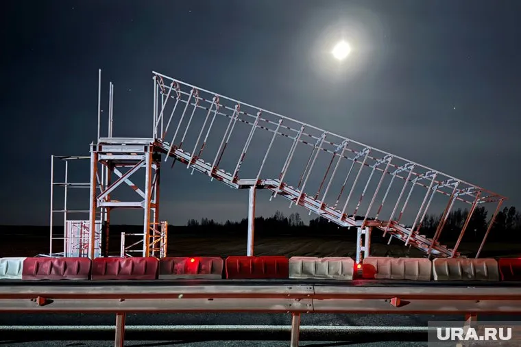 На трассе «Иртыш» ночью будут устанавливать новые конструкции (архивное фото)