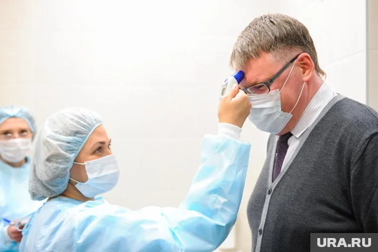 Число инфицированных коронавирусом в России увеличилось за сутки с 1036 до 1264 человек