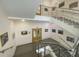 Фото экс-губернатора ХМАО Комаровой исчезли со стен галереи в окружной думе