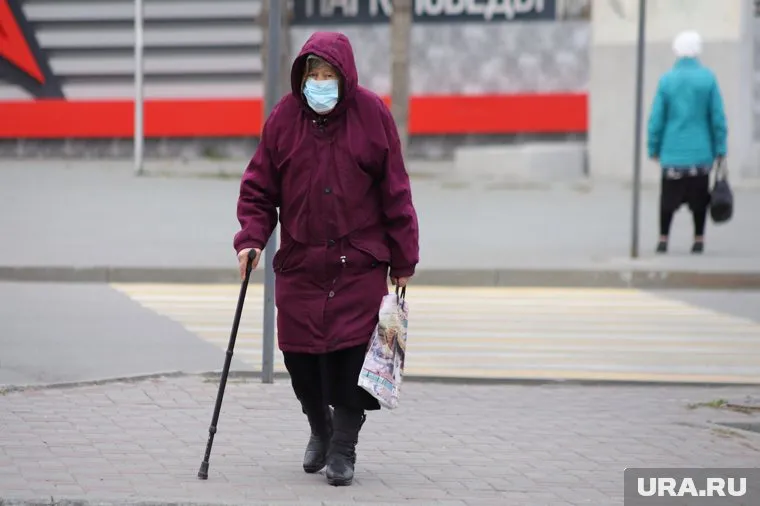 Курганским пенсионерам продлили режим самоизоляции