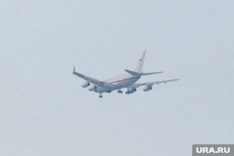 Ил-96-400М впервые поднялся в воздух