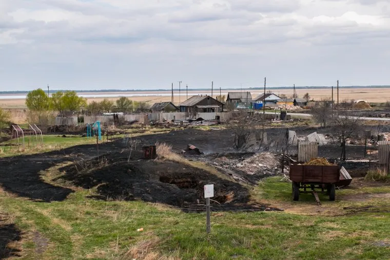 Сгоревшие сельские дома. Мыркайское