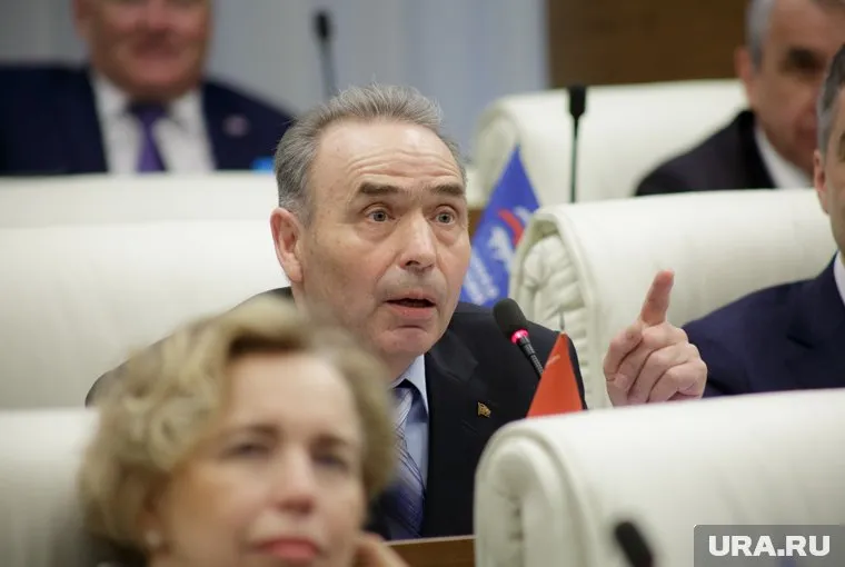 Руководитель фракции КПРФ в парламенте Прикамья Владимир Корсун объяснил, почему не поддерживает обновление Конституции