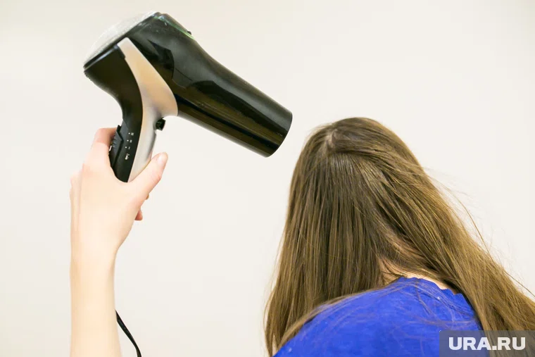 Правильный домашний уход способен решить половину проблем с красотой и здоровьем волос, утверждает стилист Айвазовский