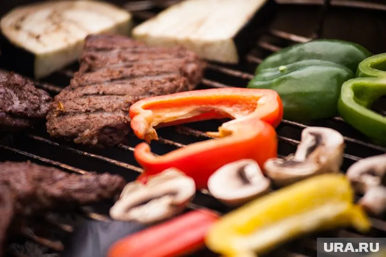 В коттедже есть зона для барбекю и летней кухни (архивное фото)