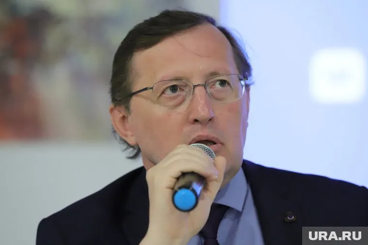 Креков не уточнил маршрут, но заявил, что точно пойдет послушать музыку