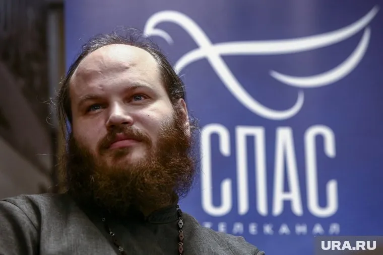 Островский рассказал, что в Средневековье священнослужители вмешивались в интимную жизнь