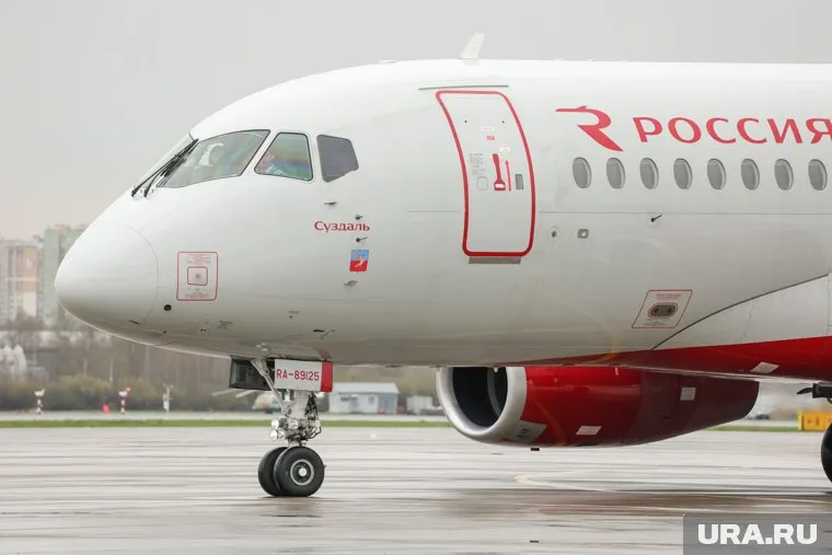 В Петербурге задержали около 60 рейсов, пишут telegram-каналы