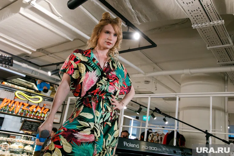 Недавно певицу оштрафовали за нарушение правил иноагента